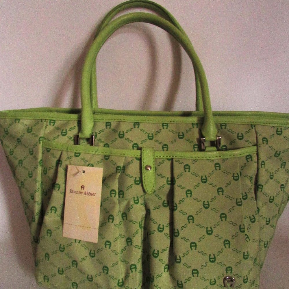 Aigner tote